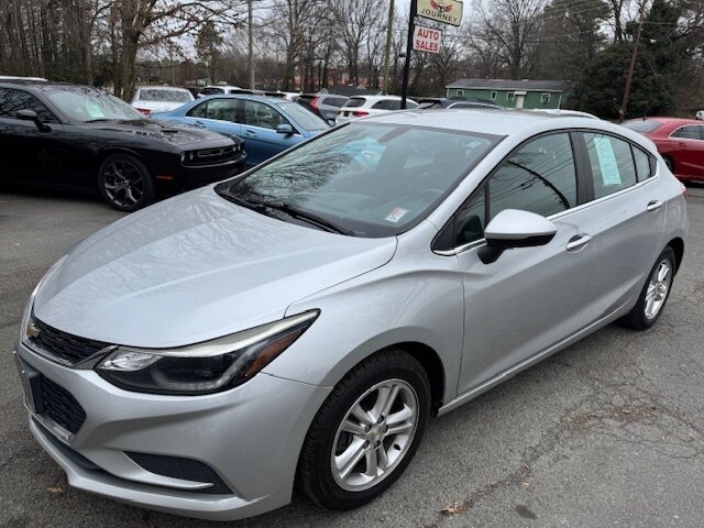 Silver Ice Metallic 2017 Chevrolet Cruze LT Hatchback FWD Hatchback Front-Wheel Drive Automatic