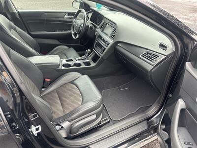 2016 Hyundai SONATA Sport   - Photo 12 - Portland, OR 97211