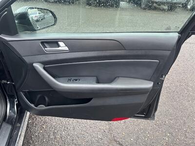 2016 Hyundai SONATA Sport   - Photo 13 - Portland, OR 97211