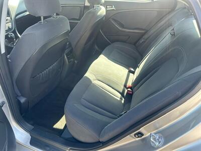 2012 Kia Optima LX - Photo 10 - Portland, OR 97211