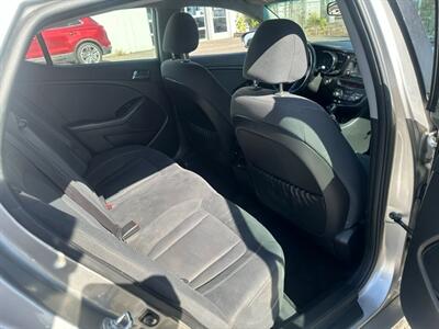 2012 Kia Optima LX - Photo 13 - Portland, OR 97211