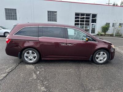 2012 Honda Odyssey Touring   - Photo 4 - Portland, OR 97211