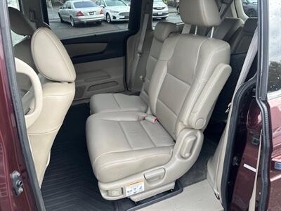 2012 Honda Odyssey Touring   - Photo 9 - Portland, OR 97211