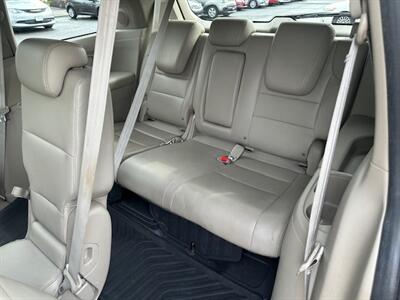 2012 Honda Odyssey Touring   - Photo 10 - Portland, OR 97211
