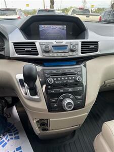 2012 Honda Odyssey Touring   - Photo 18 - Portland, OR 97211