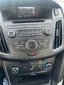 2016 Ford Focus SE - Photo 17 - Portland, OR 97211