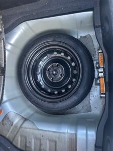 2010 Nissan Versa 1.8 S   - Photo 16 - Portland, OR 97211