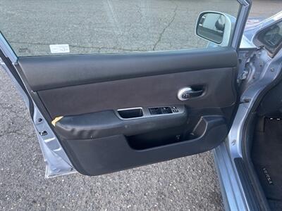 2010 Nissan Versa 1.8 S   - Photo 10 - Portland, OR 97211