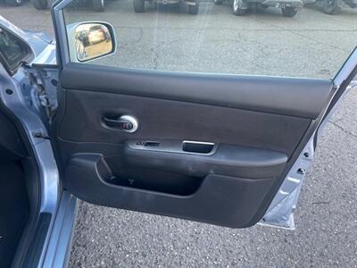 2010 Nissan Versa 1.8 S   - Photo 13 - Portland, OR 97211