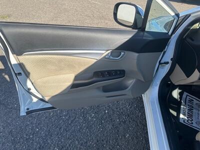 2013 Honda Civic Hybrid   - Photo 10 - Portland, OR 97211
