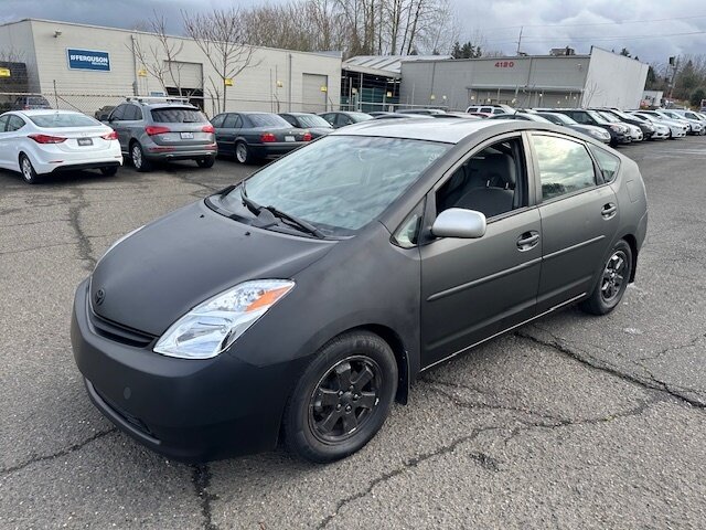 2005 Toyota Prius Base's photo