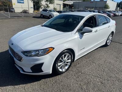 2019 Ford Fusion SE   - Photo 1 - Portland, OR 97211