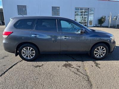 2013 Nissan Pathfinder S   - Photo 6 - Portland, OR 97211