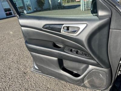 2013 Nissan Pathfinder S   - Photo 10 - Portland, OR 97211