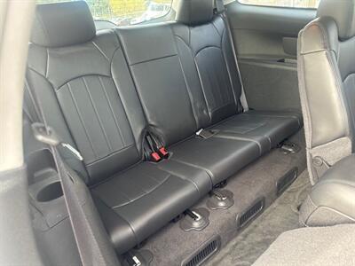 2009 Buick Enclave CXL   - Photo 16 - Portland, OR 97211