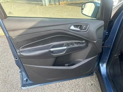 2018 Ford Escape SE   - Photo 10 - Portland, OR 97211