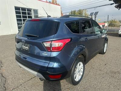 2018 Ford Escape SE   - Photo 5 - Portland, OR 97211
