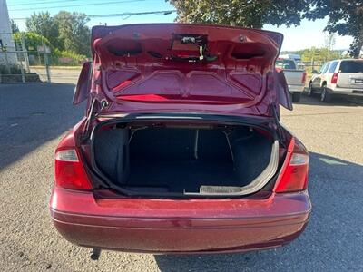 2006 Ford Focus ZX4 S - Photo 20 - Portland, OR 97211
