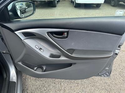 2013 Hyundai Elantra GLS   - Photo 13 - Portland, OR 97211