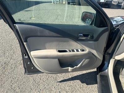 2011 Ford Fusion Hybrid - Photo 22 - Portland, OR 97211