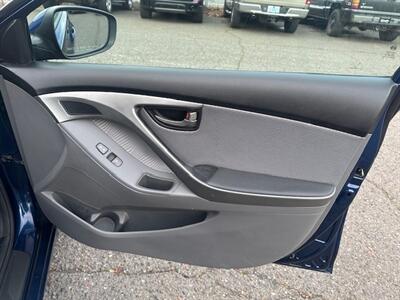 2013 Hyundai ELANTRA GLS - Photo 13 - Portland, OR 97211