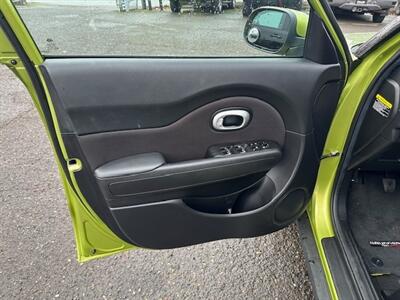 2017 Kia Soul - Photo 11 - Portland, OR 97211