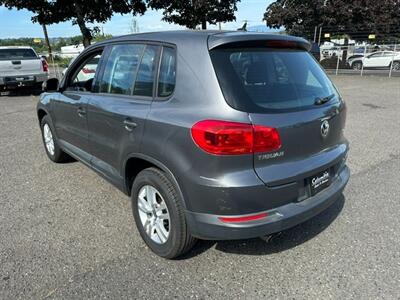 2012 Volkswagen Tiguan S   - Photo 3 - Portland, OR 97211
