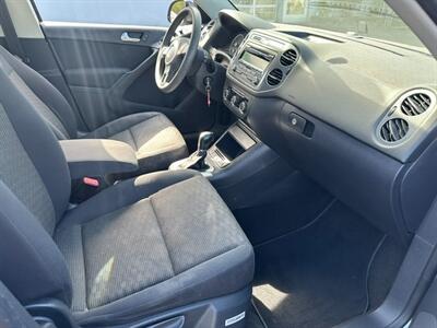 2012 Volkswagen Tiguan S   - Photo 12 - Portland, OR 97211