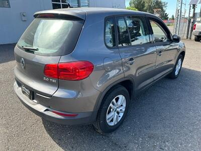 2012 Volkswagen Tiguan S   - Photo 5 - Portland, OR 97211