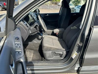 2012 Volkswagen Tiguan S   - Photo 9 - Portland, OR 97211