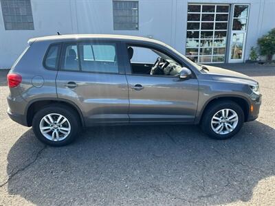 2012 Volkswagen Tiguan S   - Photo 6 - Portland, OR 97211