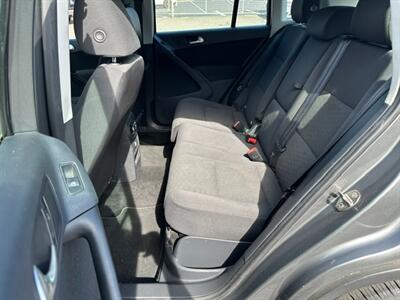 2012 Volkswagen Tiguan S   - Photo 11 - Portland, OR 97211
