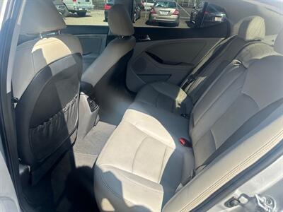2013 Kia Optima EX   - Photo 12 - Portland, OR 97211