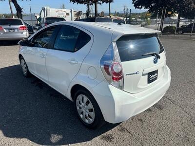 2014 Toyota Prius C One   - Photo 3 - Portland, OR 97211