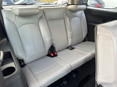 2007 GMC Acadia SLT-2 - Photo 16 - Portland, OR 97211