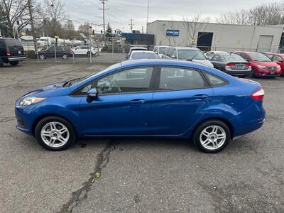 2019 Ford Fiesta SE   - Photo 2 - Portland, OR 97211