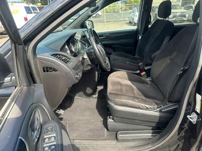 2018 Dodge Grand Caravan SE - Photo 9 - Portland, OR 97211