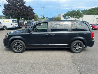 2018 Dodge Grand Caravan SE - Photo 2 - Portland, OR 97211