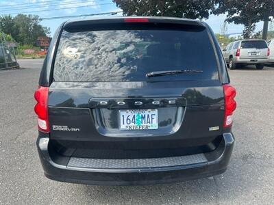 2018 Dodge Grand Caravan SE - Photo 4 - Portland, OR 97211
