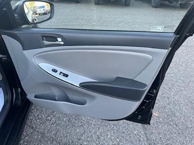 2015 Hyundai Accent GLS   - Photo 13 - Portland, OR 97211