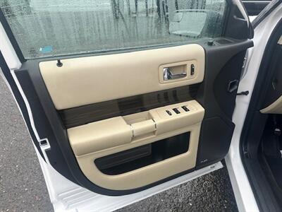 2016 Ford Flex SEL - Photo 6 - Portland, OR 97211