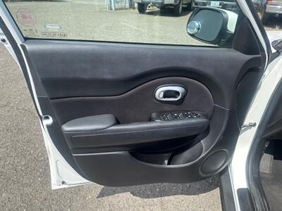 2015 Kia Soul - Photo 10 - Portland, OR 97211