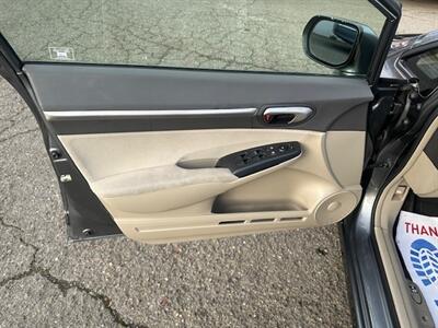 2010 Honda Civic Hybrid - Photo 9 - Portland, OR 97211