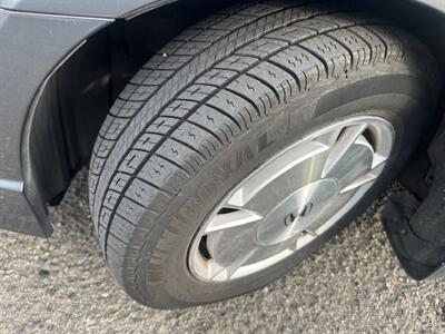 2010 Honda Civic Hybrid - Photo 19 - Portland, OR 97211