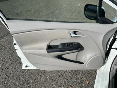 2012 Honda Insight EX - Photo 10 - Portland, OR 97211