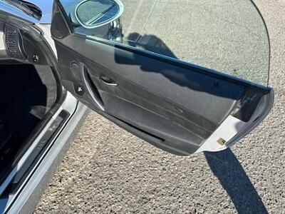 2005 BMW Z4 3.0i - Photo 12 - Portland, OR 97211
