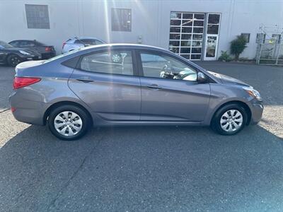 2016 Hyundai ACCENT SE   - Photo 6 - Portland, OR 97211