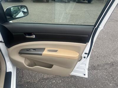 2005 Toyota Prius   - Photo 14 - Portland, OR 97211