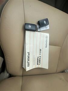 2005 Toyota Prius   - Photo 23 - Portland, OR 97211