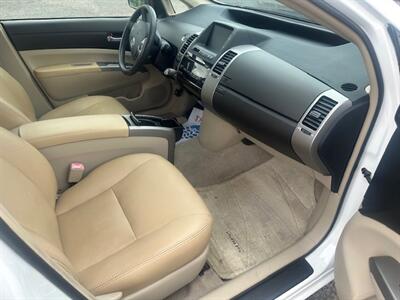 2005 Toyota Prius   - Photo 13 - Portland, OR 97211